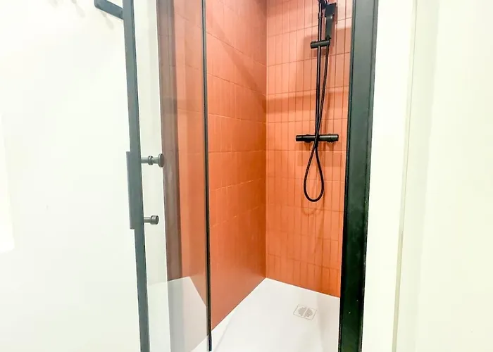 Confortable & Elegant Climatise Au Port De ניס